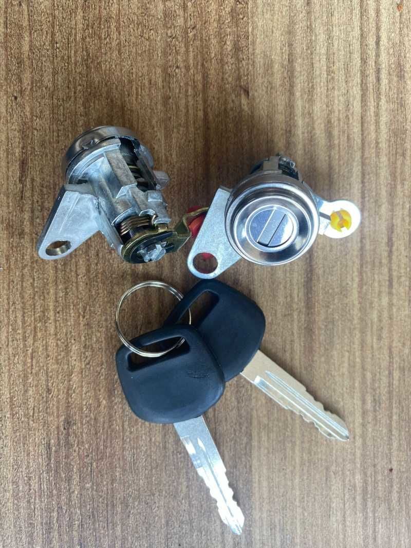 Kapi Ki̇li̇t Şi̇fre Corolla 93-98