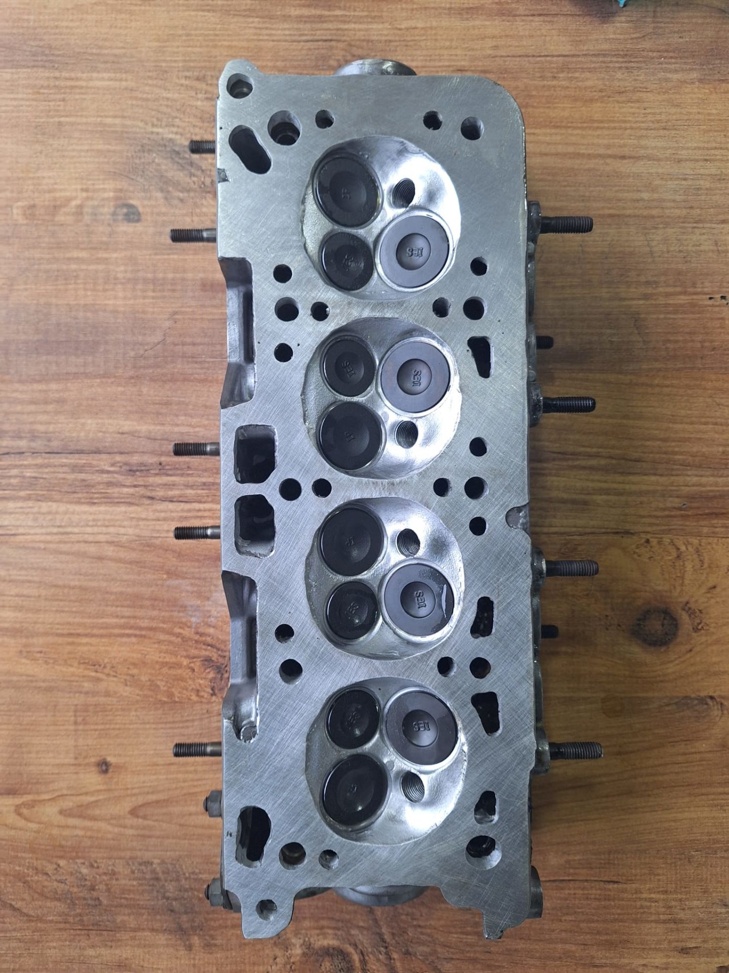 Proton Persona 415 Si̇li̇ndi̇r Kapagi Kapak Sevi̇yesi̇ Doldurulmus Subaplar Ve Keceler Yeni̇