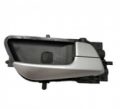 İ20 Sağ İç Kapi Kolu 15-Ki̇li̇tlemeli̇ Ti̇p