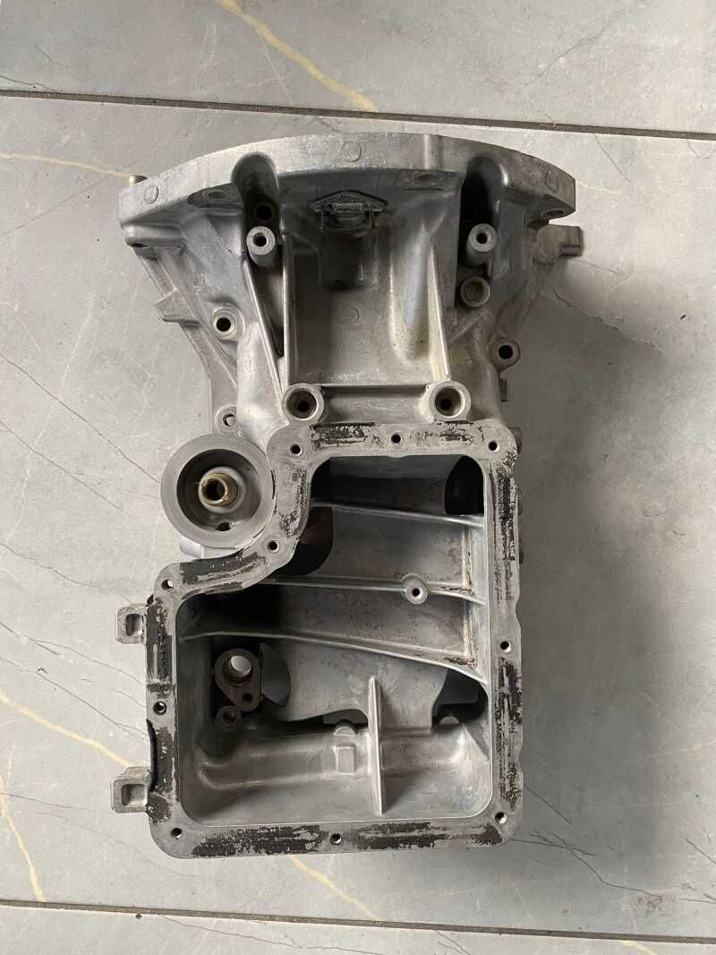 Hyundai̇ İ20 1.2 Benzi̇nli̇ Ara Karter Çikma 21100-03710