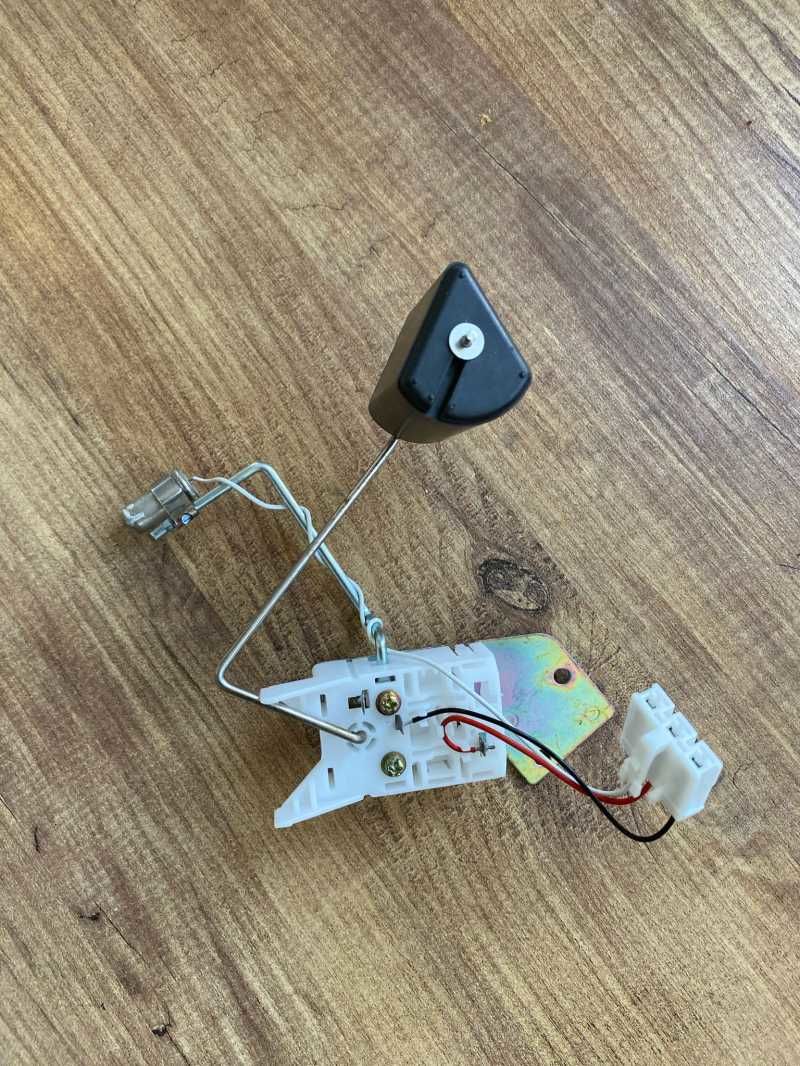 Corolla  Depo Şamandirasi   93-98 1.6 Krb. 4Af