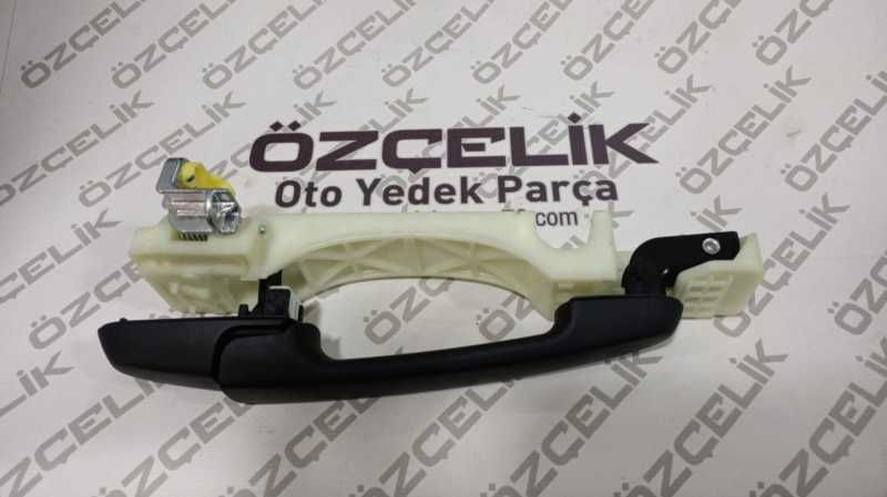 Hyundai̇ Accent Era Arka Sağ Diş Kapi Kolu Braketli̇ 06-12