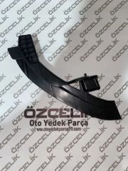 Hyundai̇ İ20 Ön Tampon Braketi̇ Sol Üst Far Altı