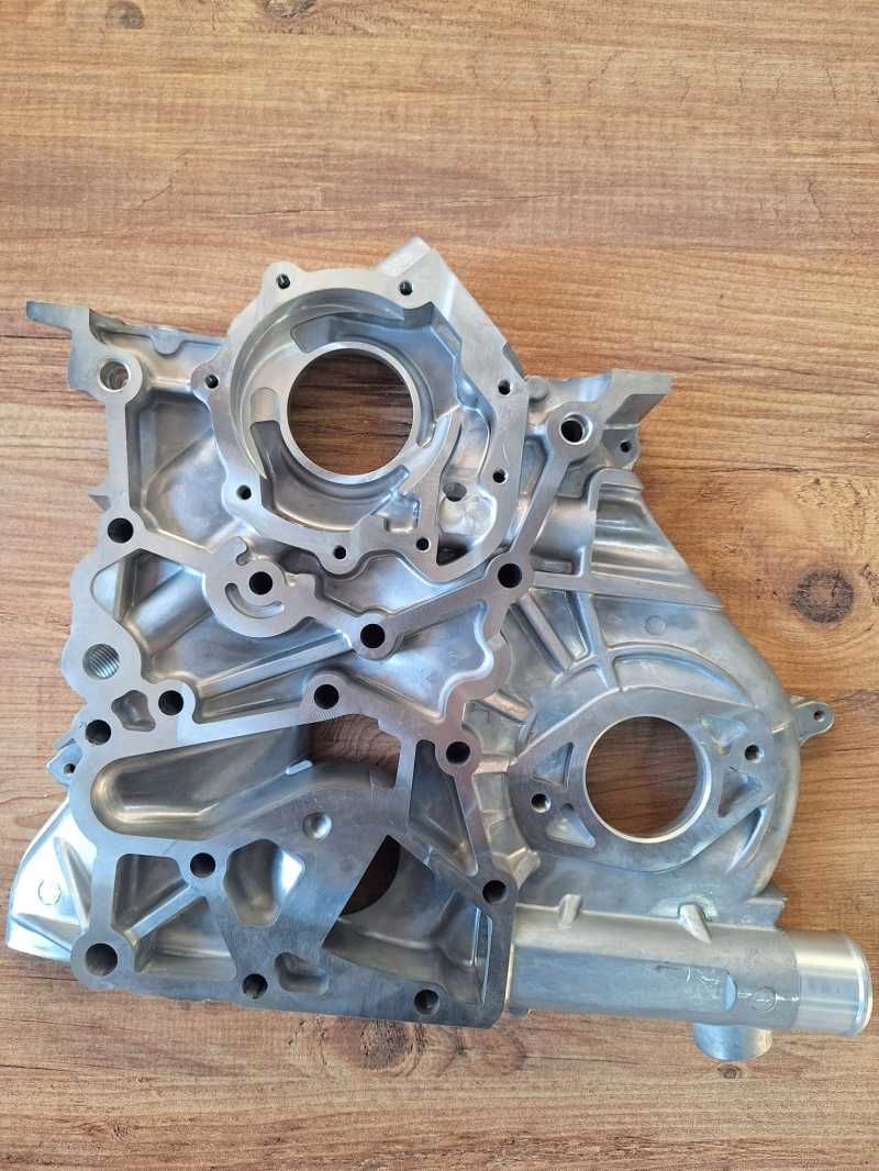 Hi̇lux Ön Ara Kapak Yag Pompasi Alti 2Lt 3L
