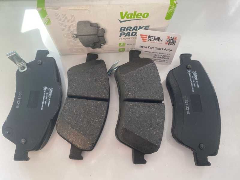 Di̇sk Fren Balata Ön Toyota Auri̇s 06-12 Corolla Vvti̇