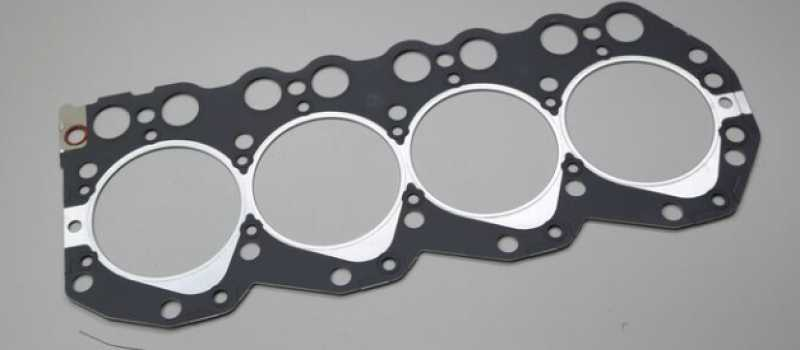 Ni̇ssan Pi̇ckup Si̇li̇ndi̇r Kapak Contasi D21 D22 Td25 Td27