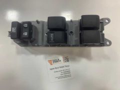 Cam Dügmesi̇ Anahtari Ön Sol 4Lü Auris-Corolla 08- Rav4-Yari̇s 84820-0610