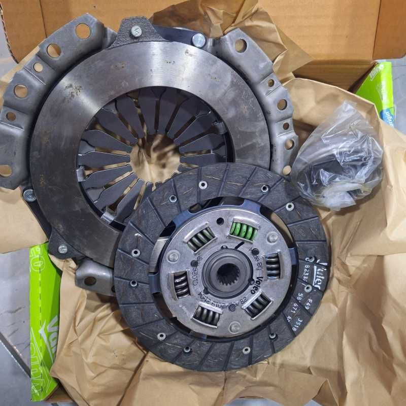 Debriyaj Seti̇ Pride 1,3 Kia Avella Mazda121 Kd-106 828424