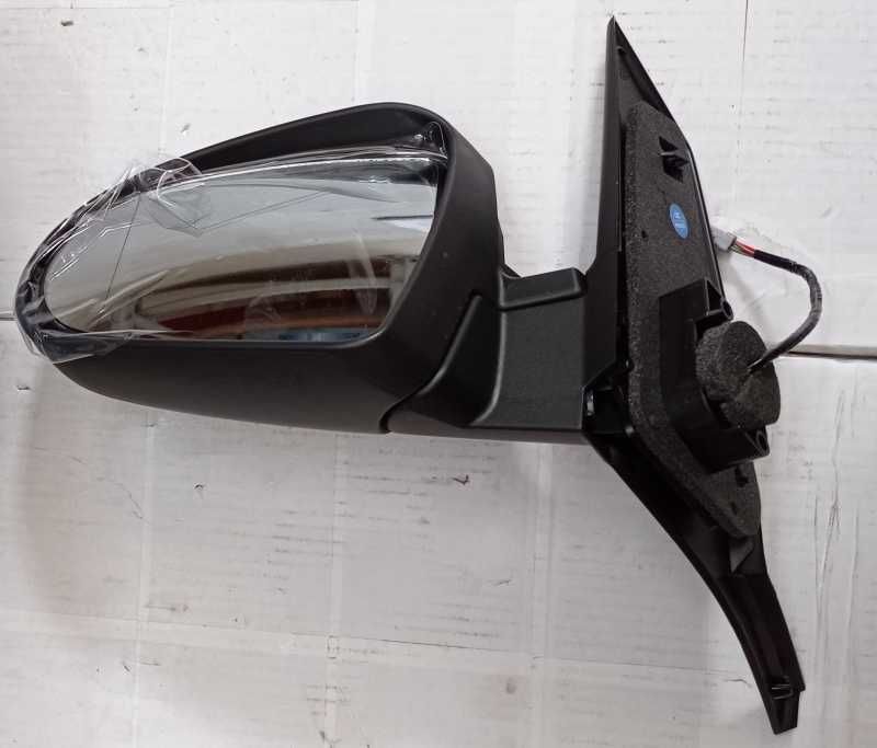 Di̇ki̇z Ayna Sol Mi̇tsubi̇shi̇ Colt  04-10