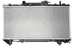 Radyatör Su Matri̇x 01-10  Düz Vi̇tes Benzi̇nli̇ 16 Mm
