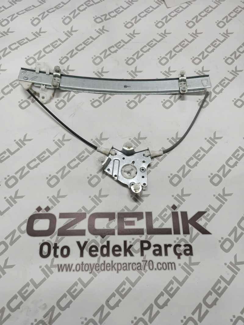 Kriko On Cam Sag Otomatik Ucgen Accent 95-99