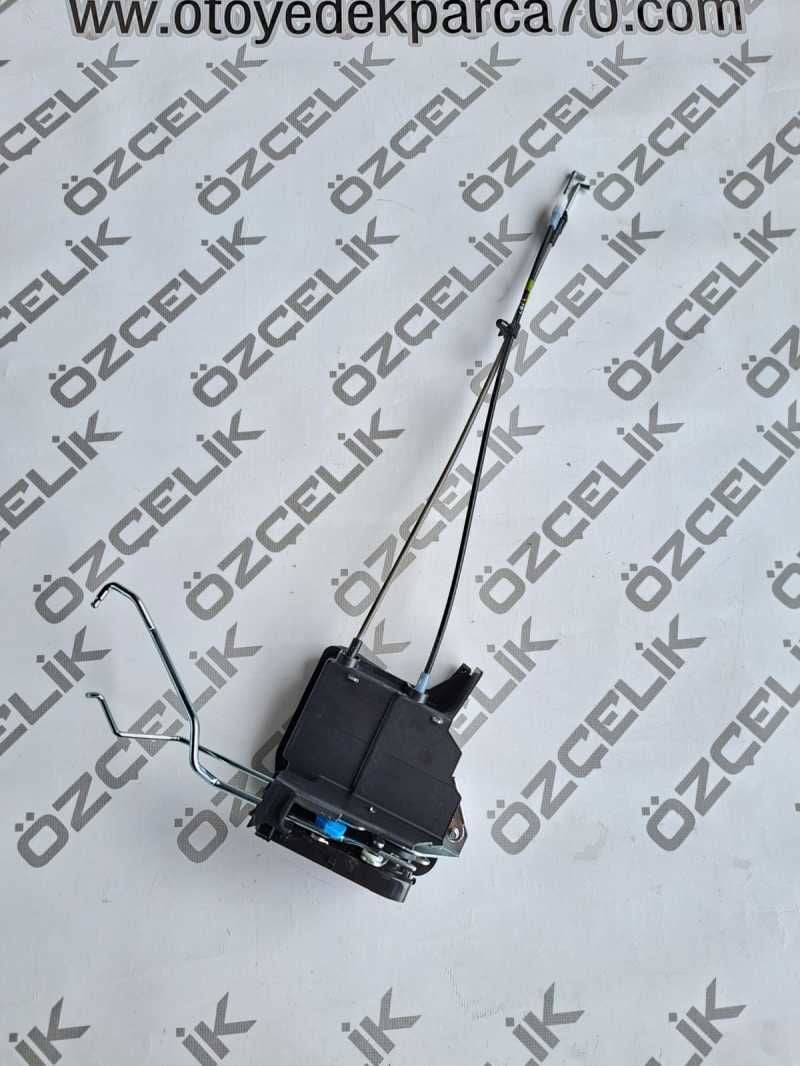 Hyundai̇ Accent Era Ön Sağ Kapi Ki̇li̇t 2006-2012 81320-1E000